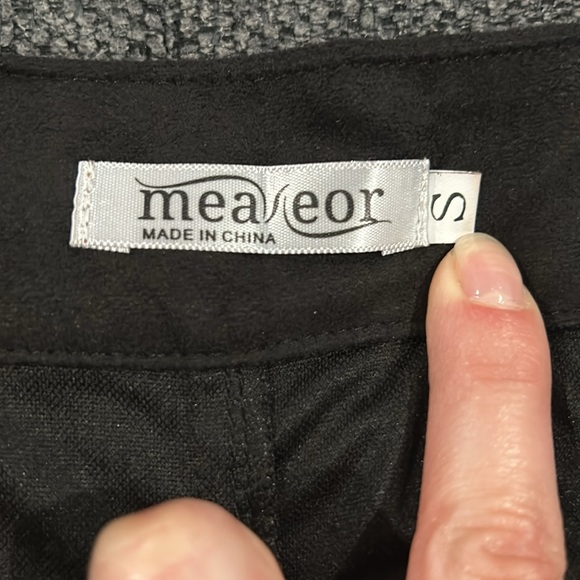 Black Mini Skirt Size Small Faux Suede Button Down - Picture 5 of 6